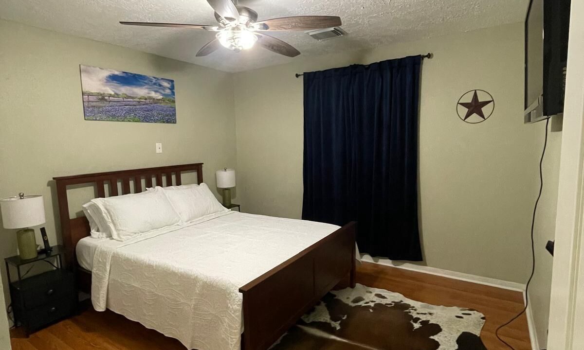 Photo of Bedroom in Deer Park