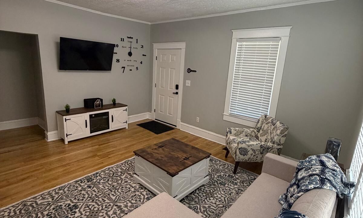 Photo of Livingroom in Tupelo