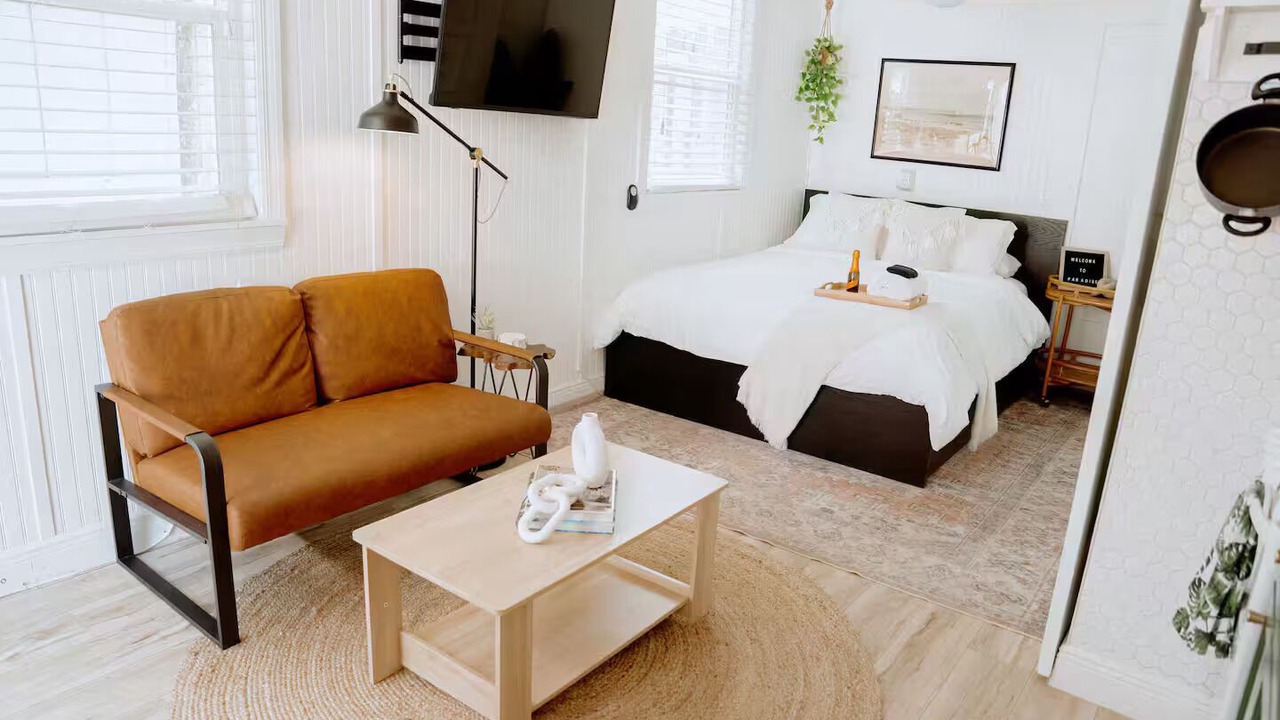 Photo of Bedroom in Lake Worth