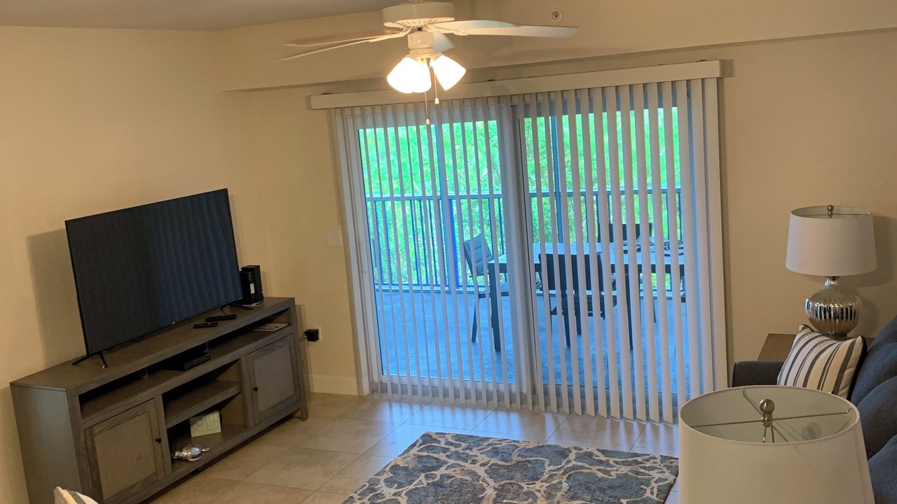 Photo of Livingroom in New Smyrna Beach