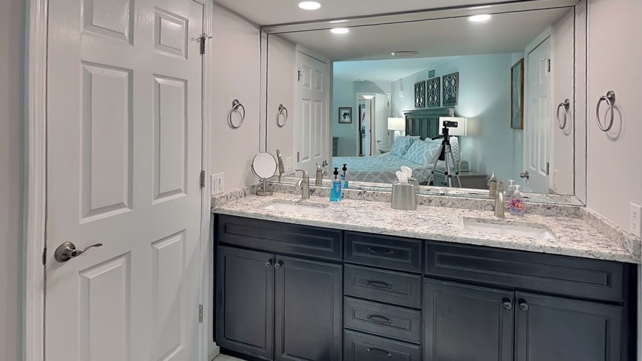 Photo of Bathroom in Ormond Beach