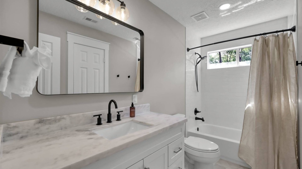 Photo of Bathroom in College Park