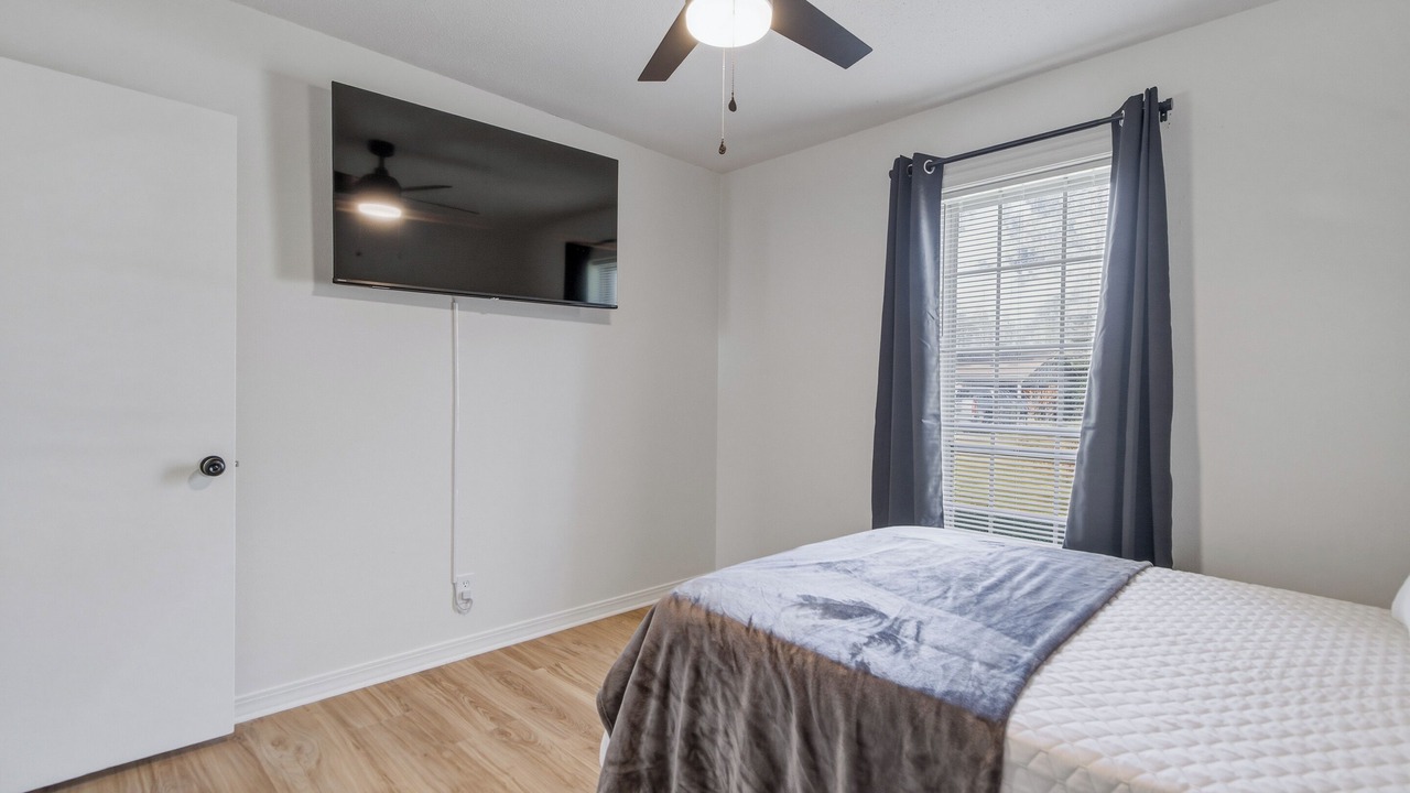 Photo of Bedroom in Fairbanks