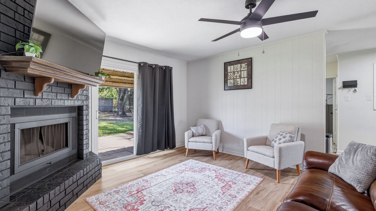 Photo of Livingroom in Fairbanks