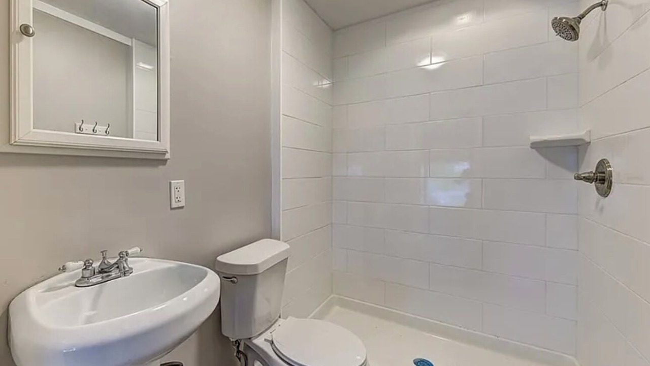 Photo of Bathroom in Sondheimer