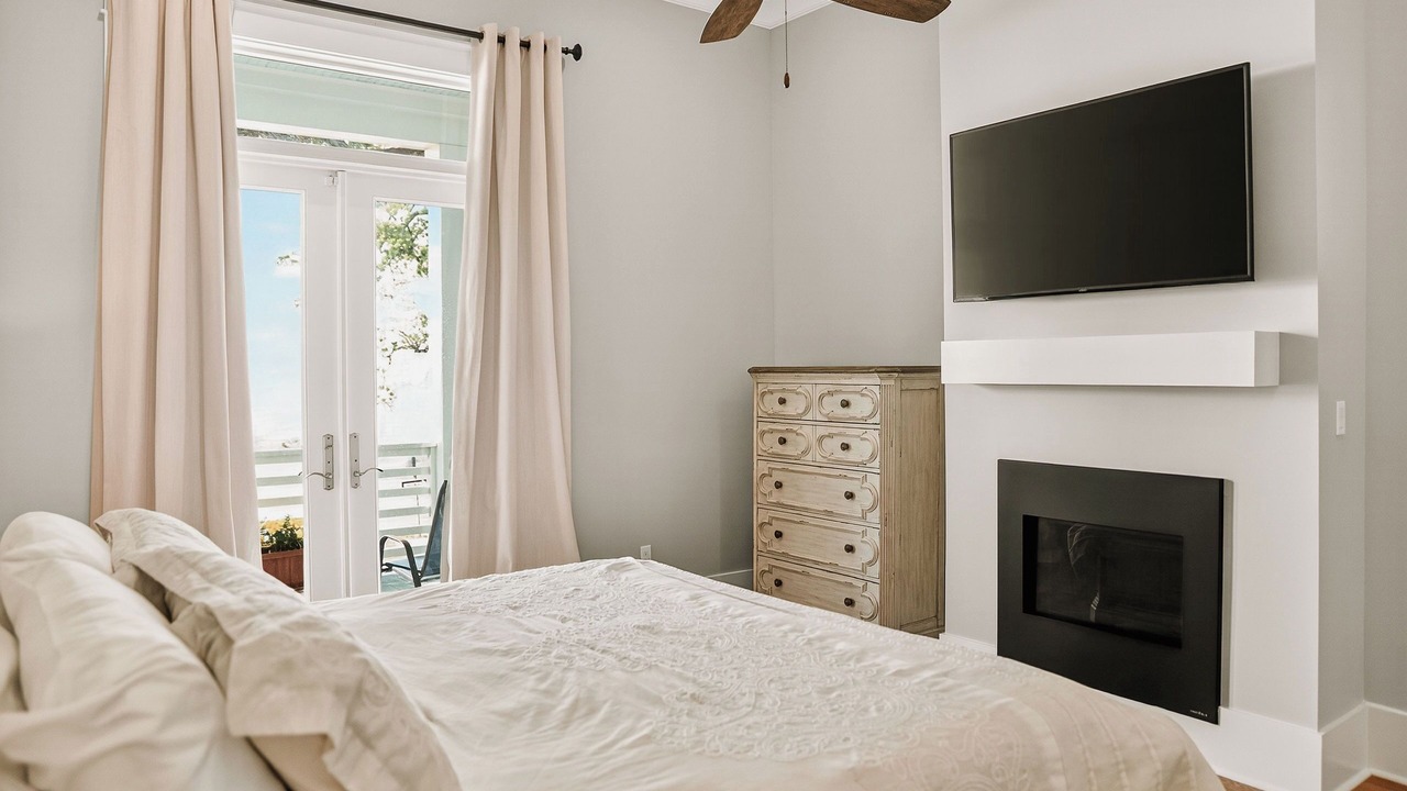 Photo of Bedroom in Gulfport