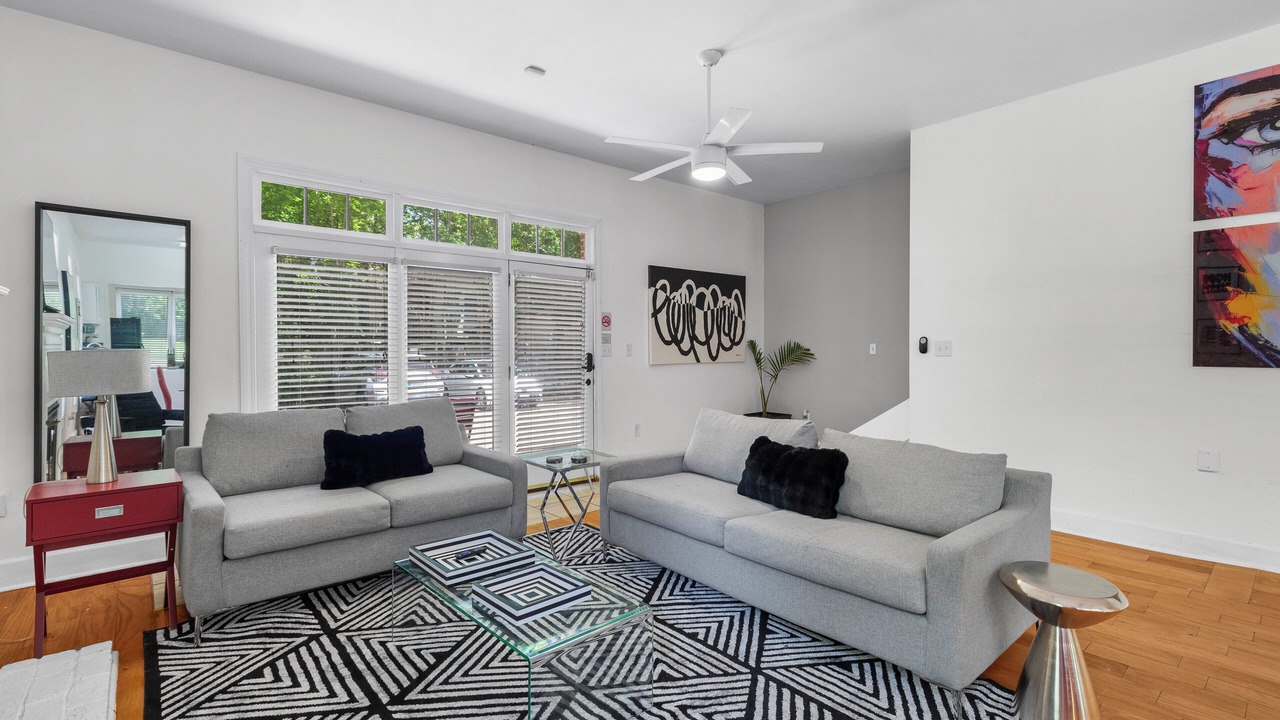 Photo of Livingroom in Greater Belhaven
