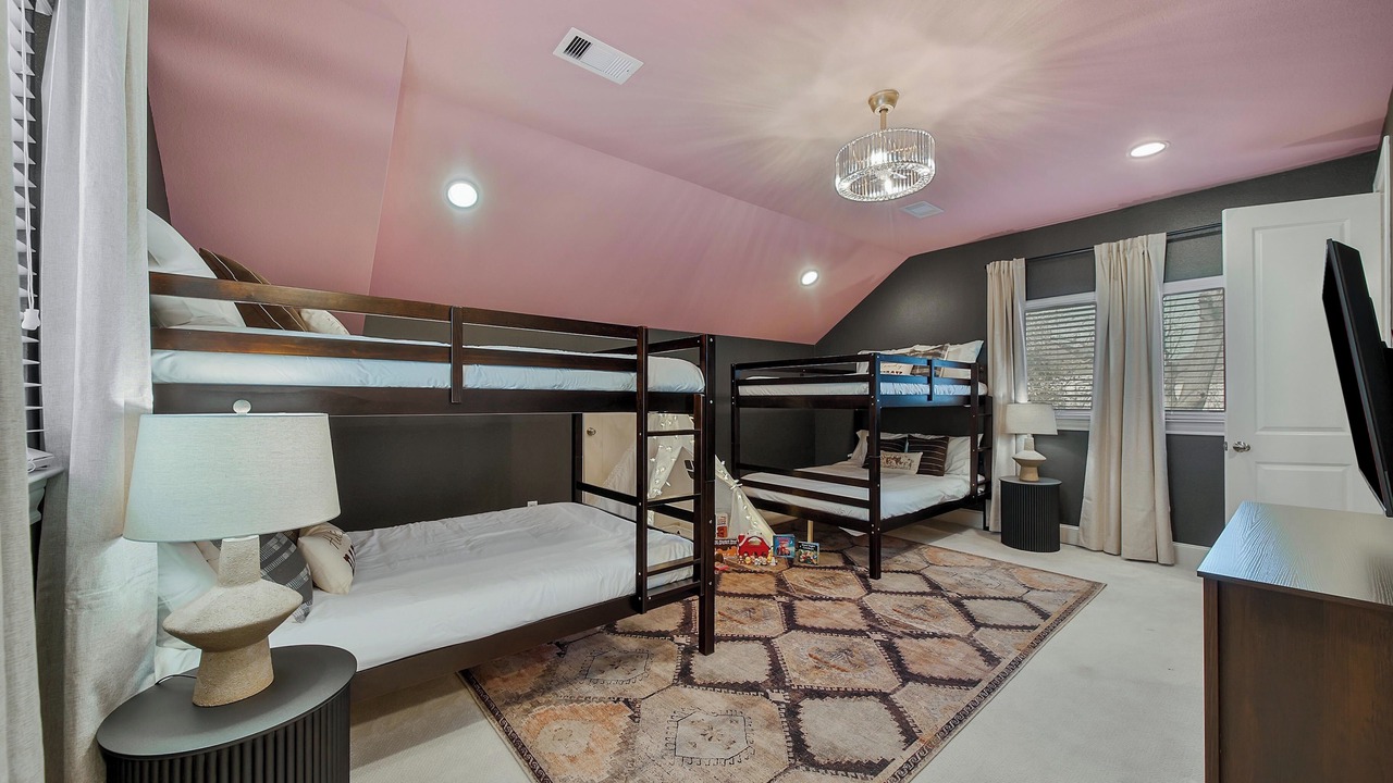 Photo of Bedroom in Shady Acres