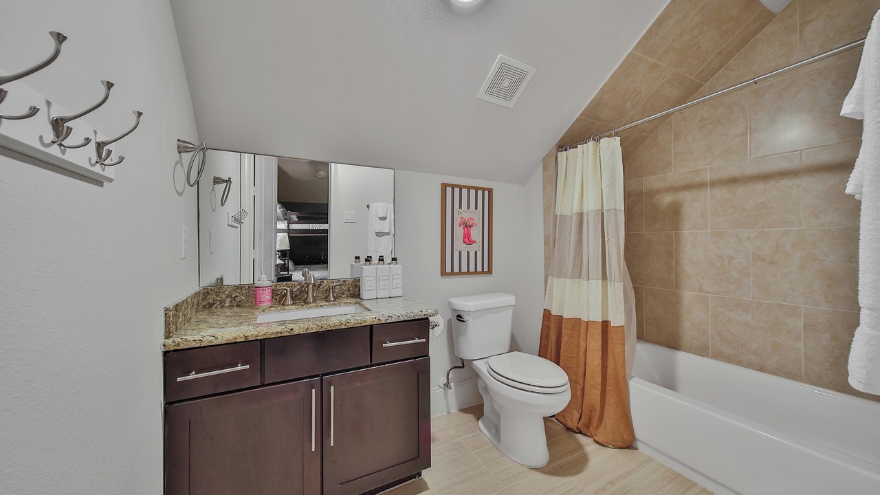 Photo of Bathroom in Shady Acres