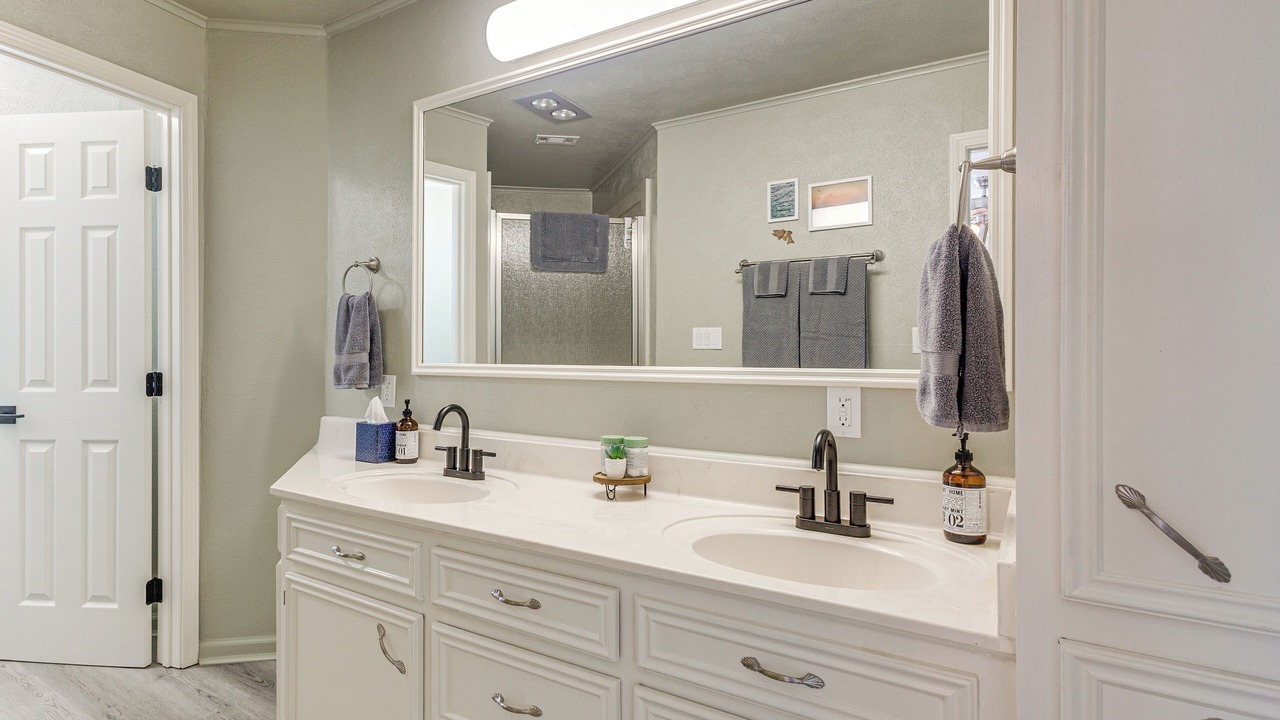Photo of Bathroom in West Livingston