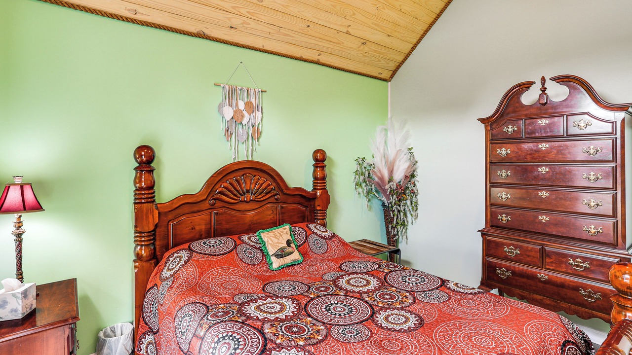 Photo of Bedroom in Tupelo