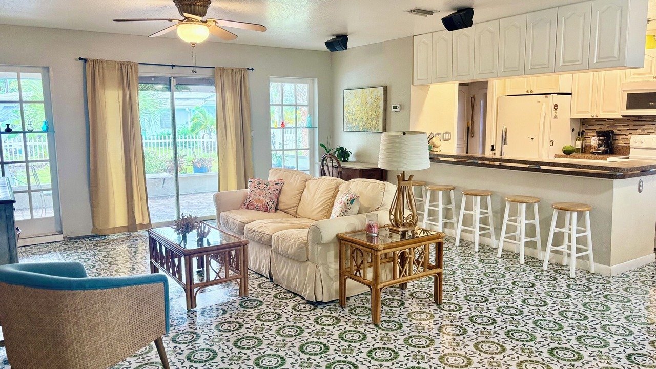 Photo of Livingroom in Port Charlotte
