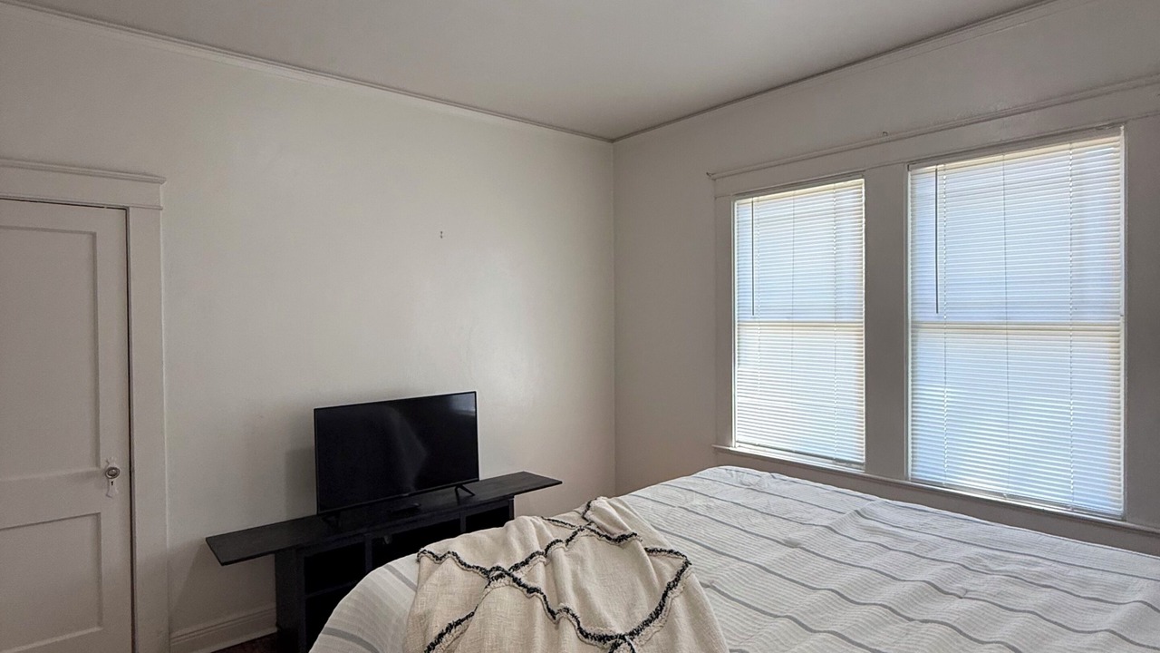 Photo of Bedroom in Mid City South