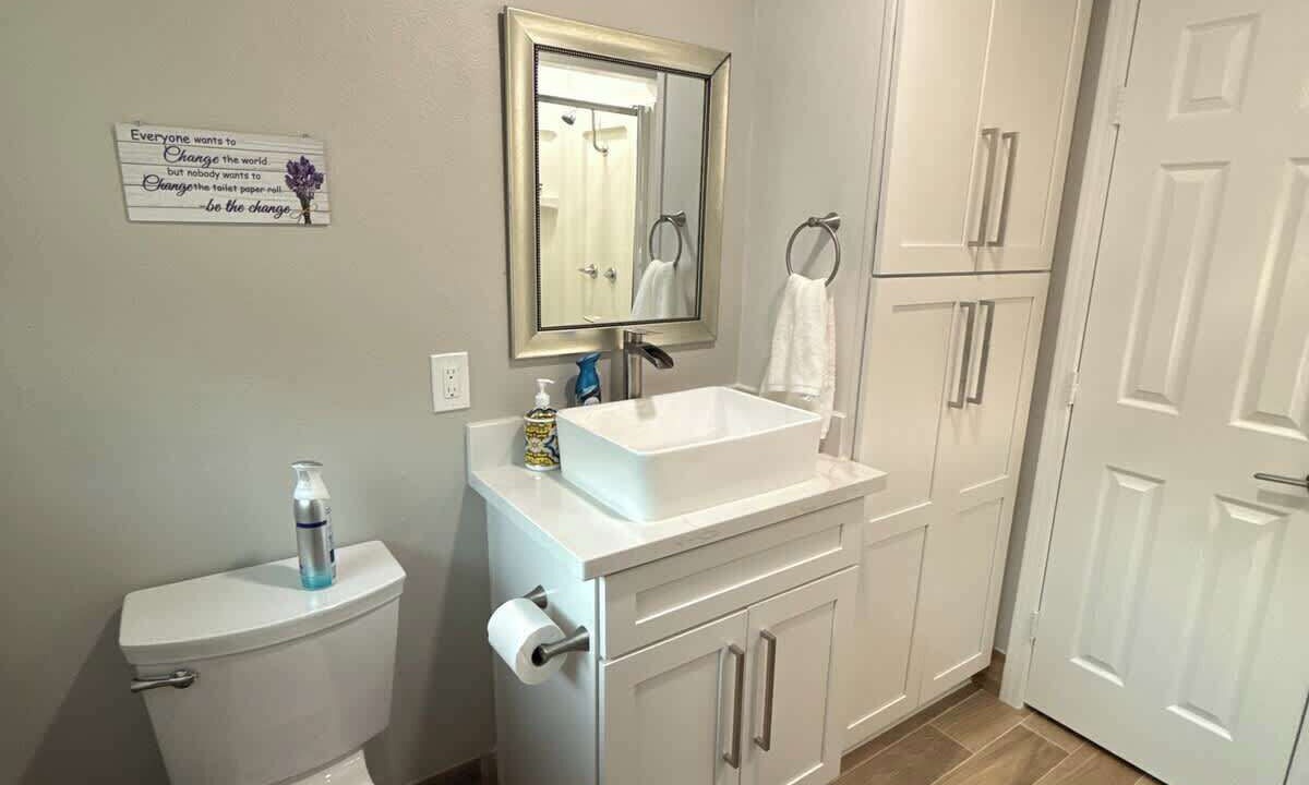 Photo of Bathroom in Highlands - Perkins