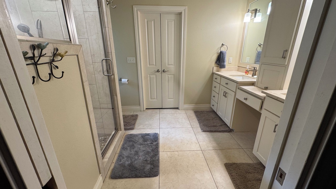 Photo of Bathroom in Holly Lake Ranch