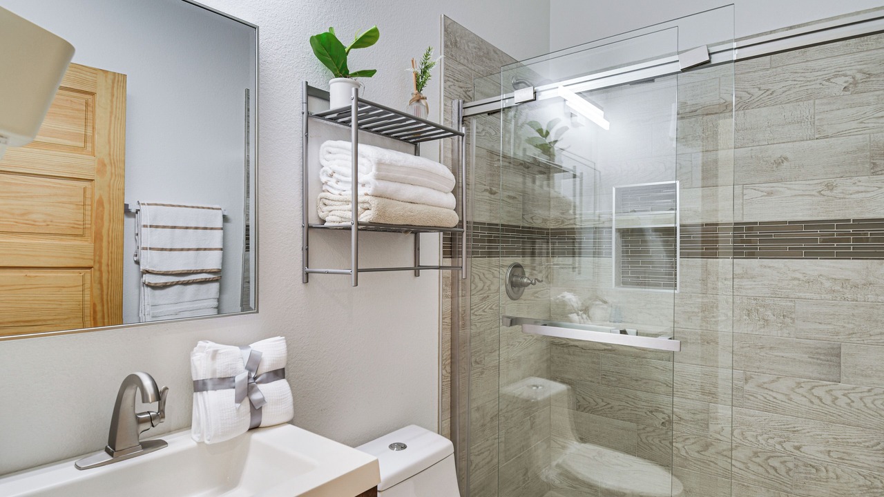 Photo of Bathroom in Ono Island