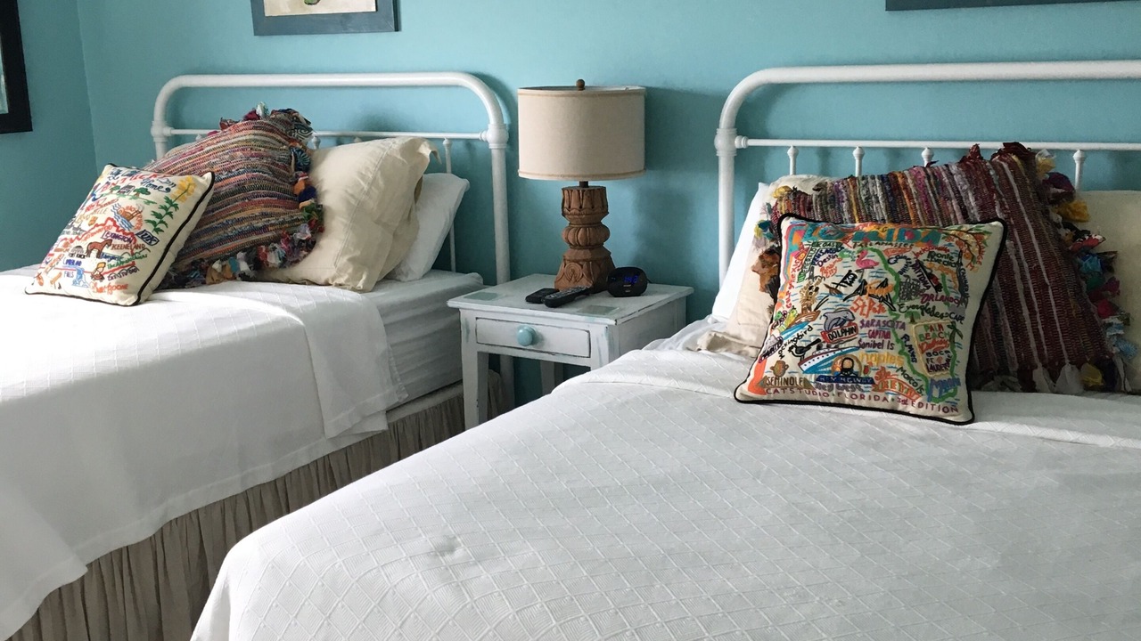 Photo of Bedroom in Surfside Estates