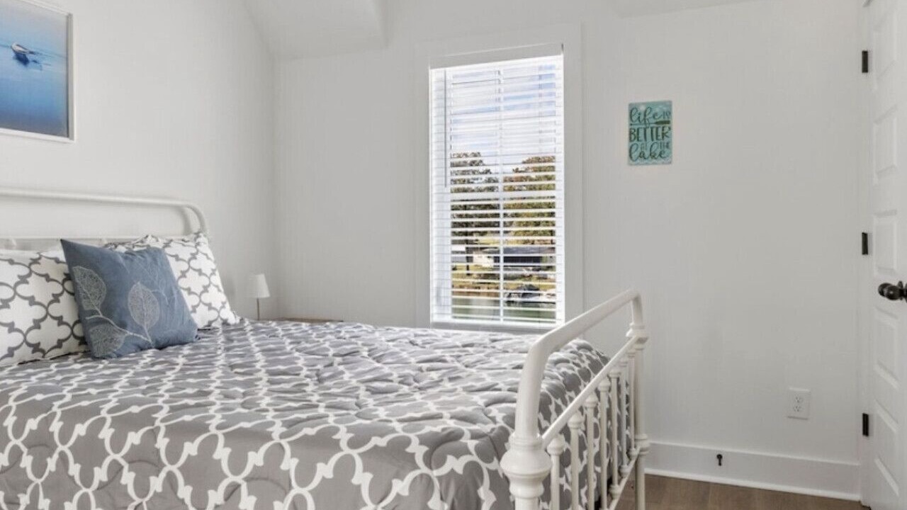 Photo of Bedroom in Dadeville