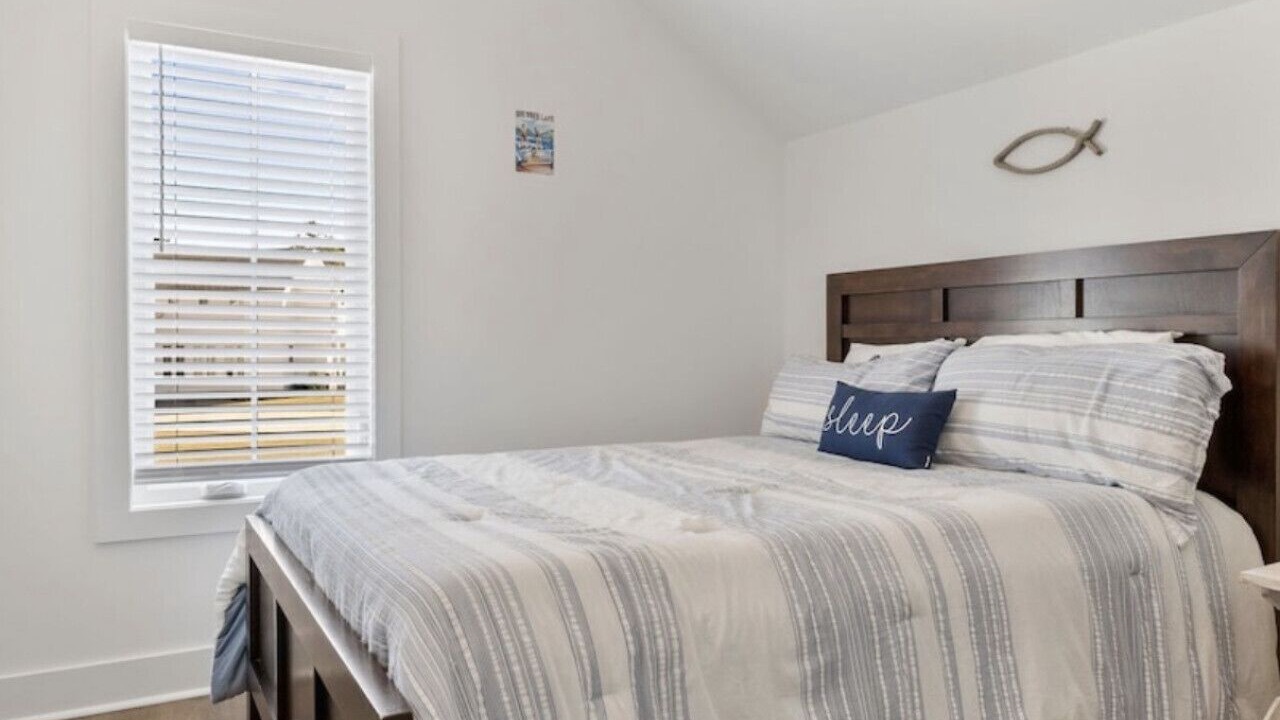 Photo of Bedroom in Dadeville