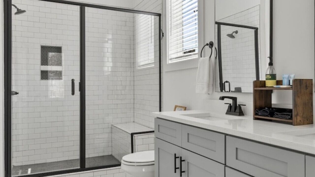 Photo of Bathroom in Dadeville
