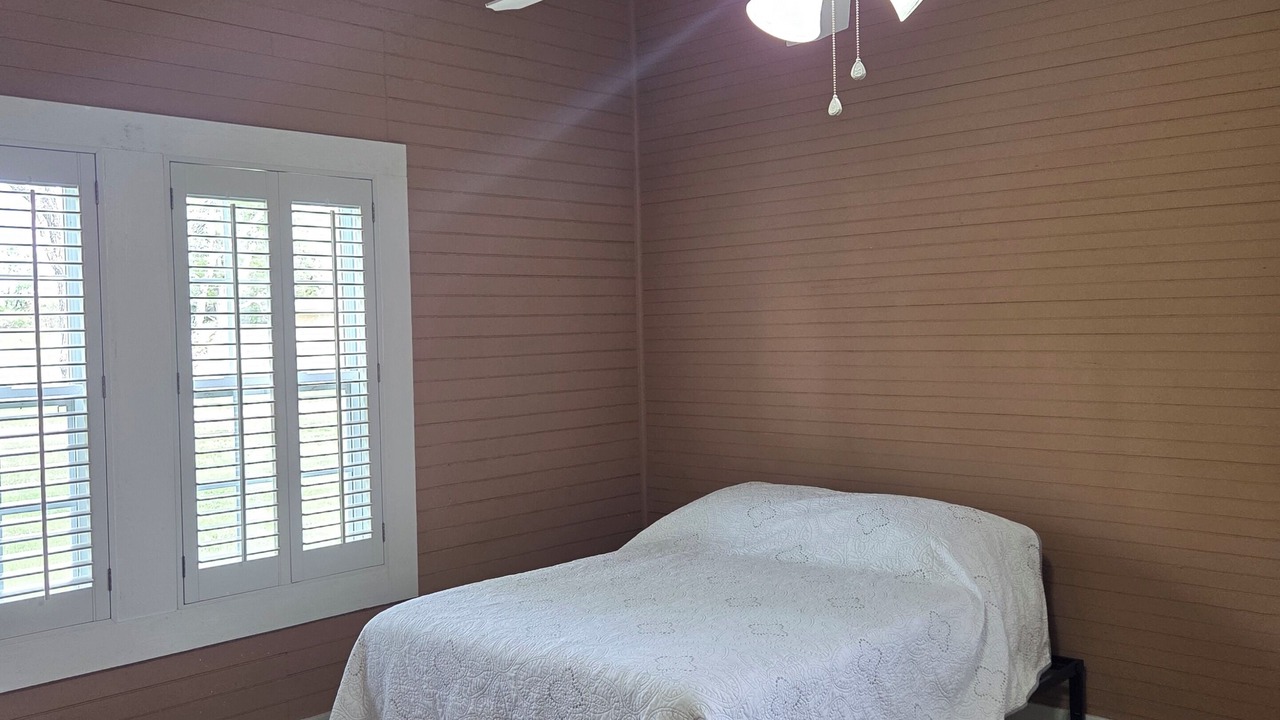 Photo of Bedroom in Crystal Springs