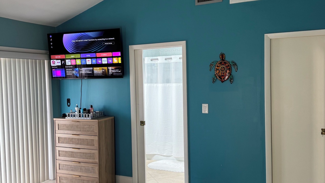 Photo of Bedroom in Long Key