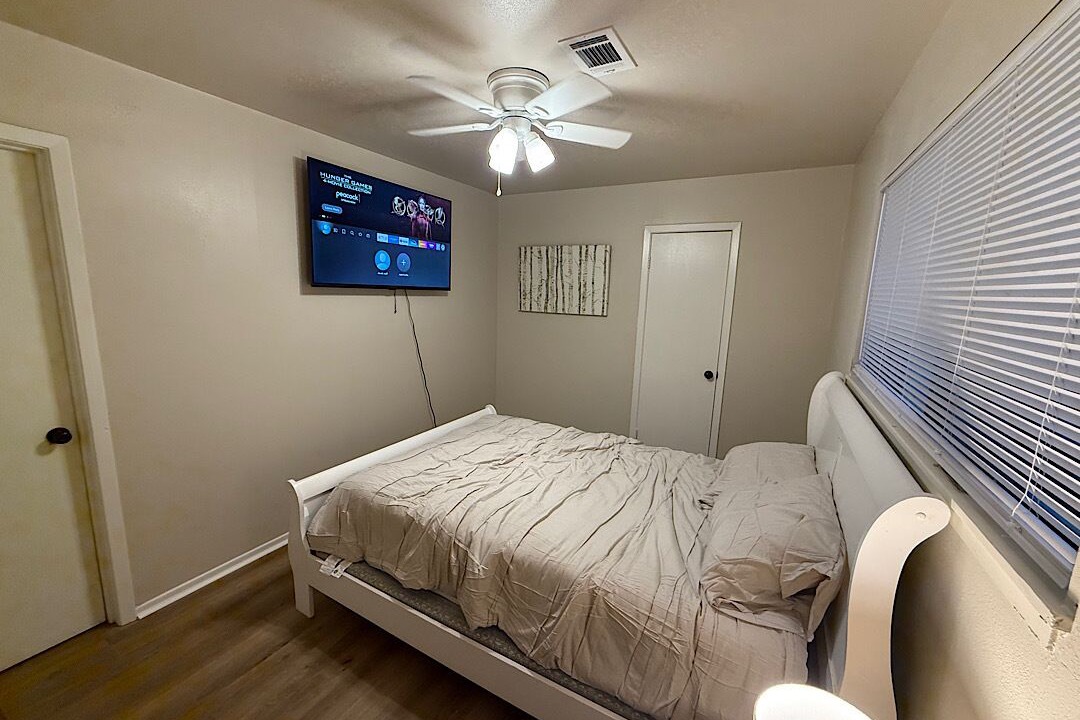 Photo of Bedroom in Port Neches