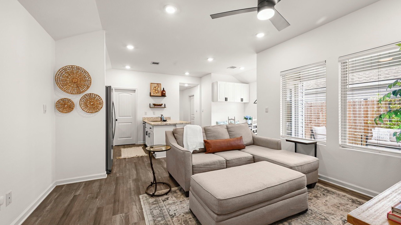 Photo of Livingroom in Gonzales