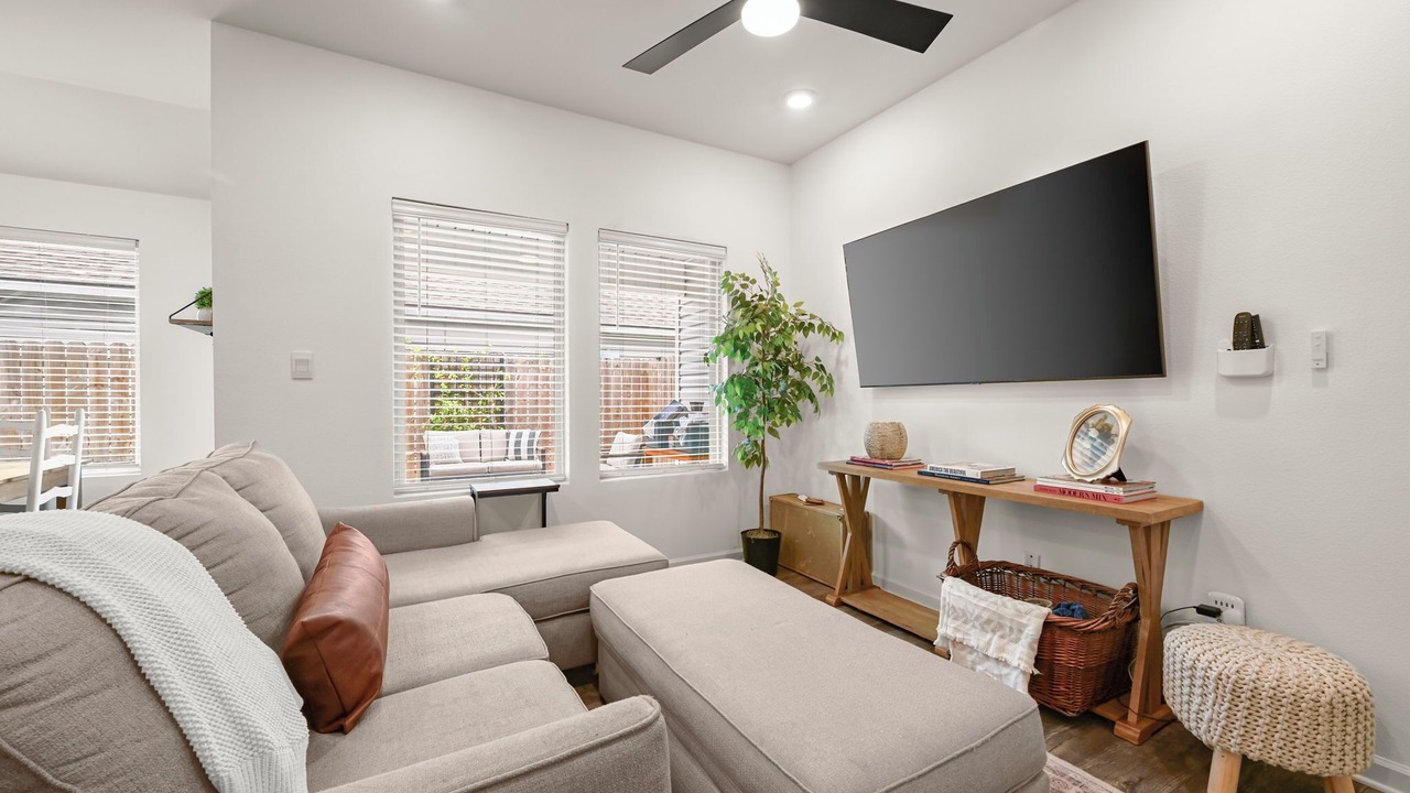 Photo of Livingroom in Gonzales