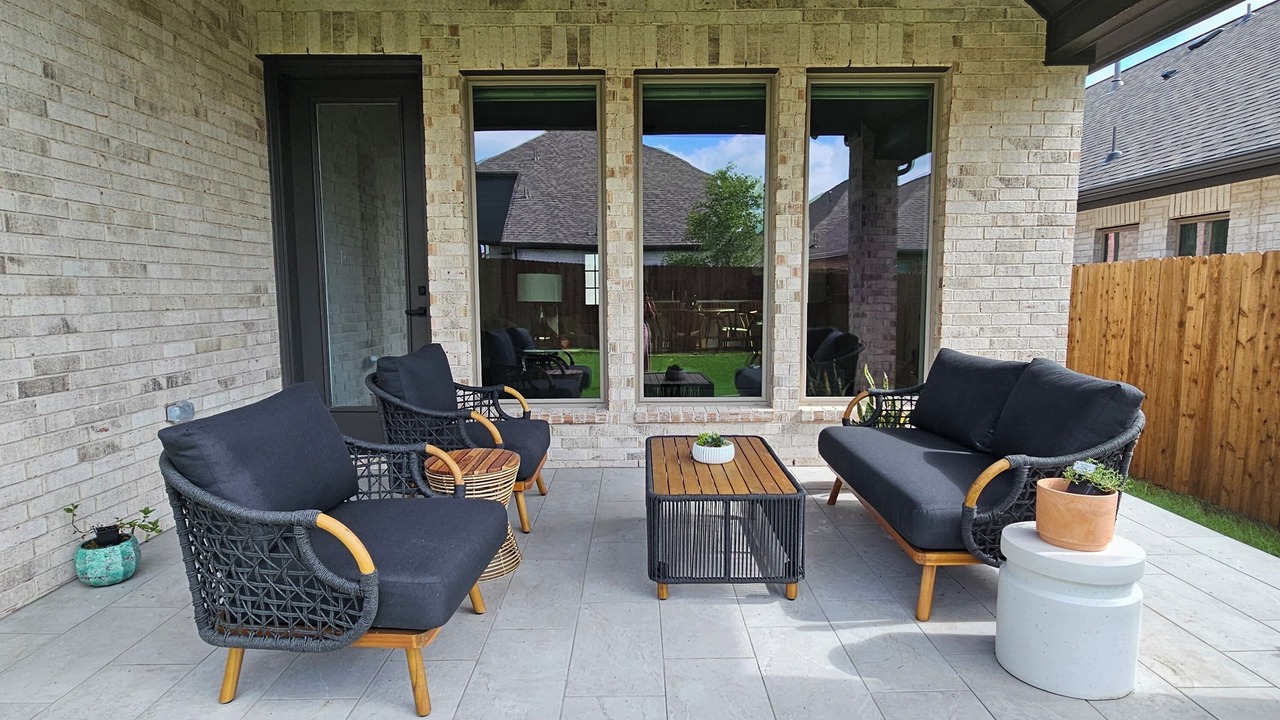 Photo of Patio Balcony in Fate