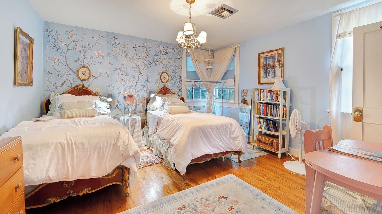 Photo of Bedroom in Metairie