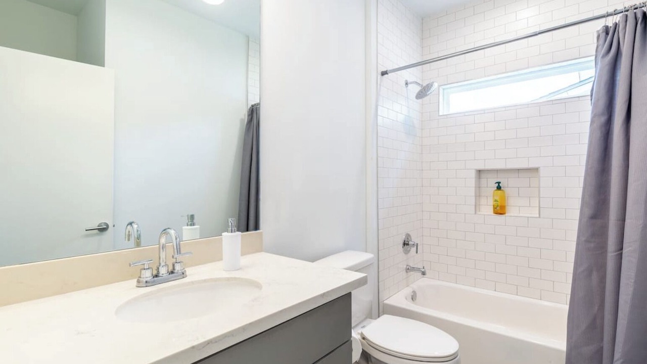 Photo of Bathroom in Lawndale/ Wayside