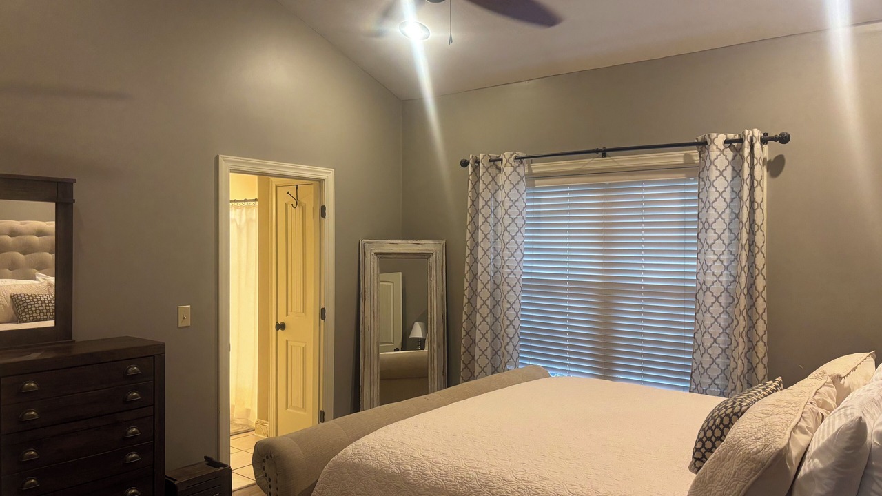 Photo of Bedroom in Starkville