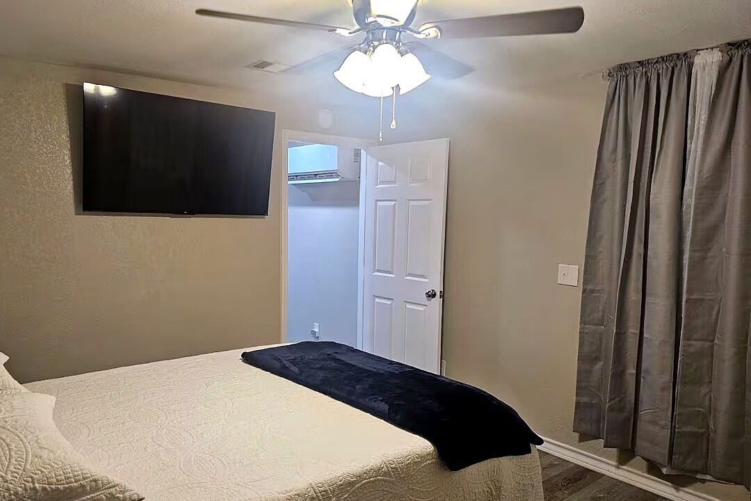 Photo of Bedroom in New Boston