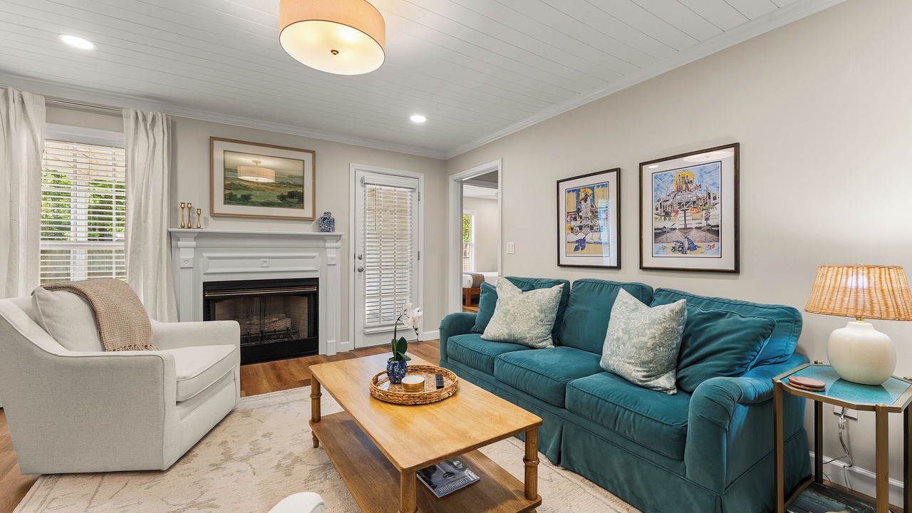 Photo of Livingroom in Cleveland