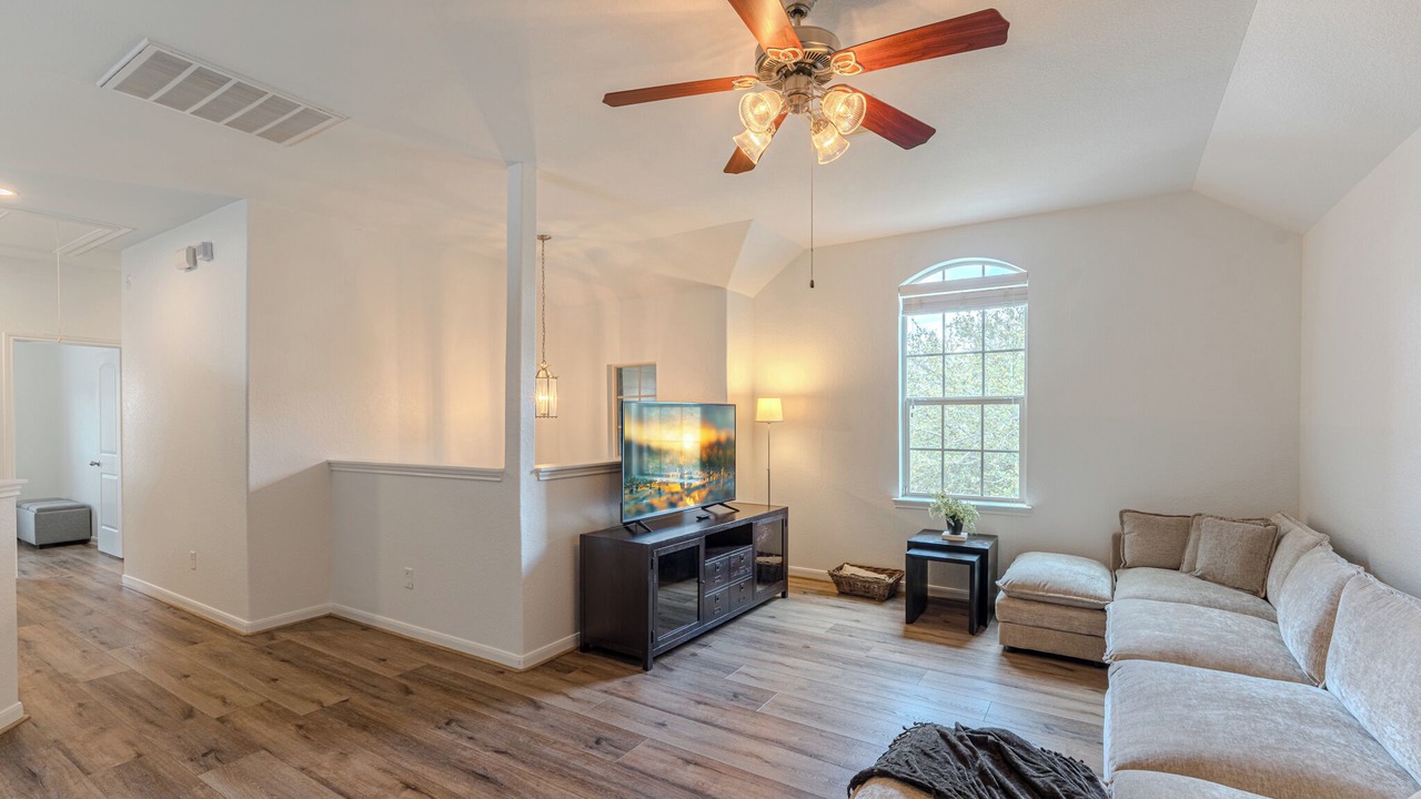 Photo of Livingroom in Sterling Ridge