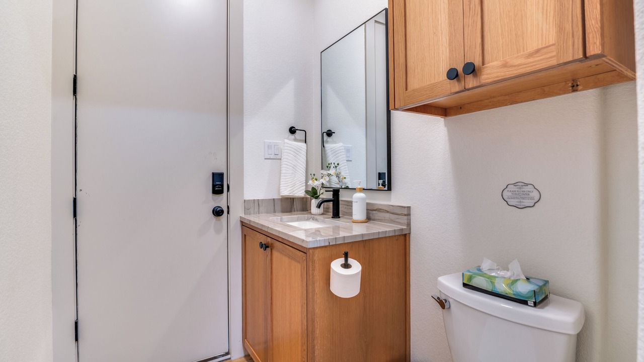 Photo of Bathroom in Caney City