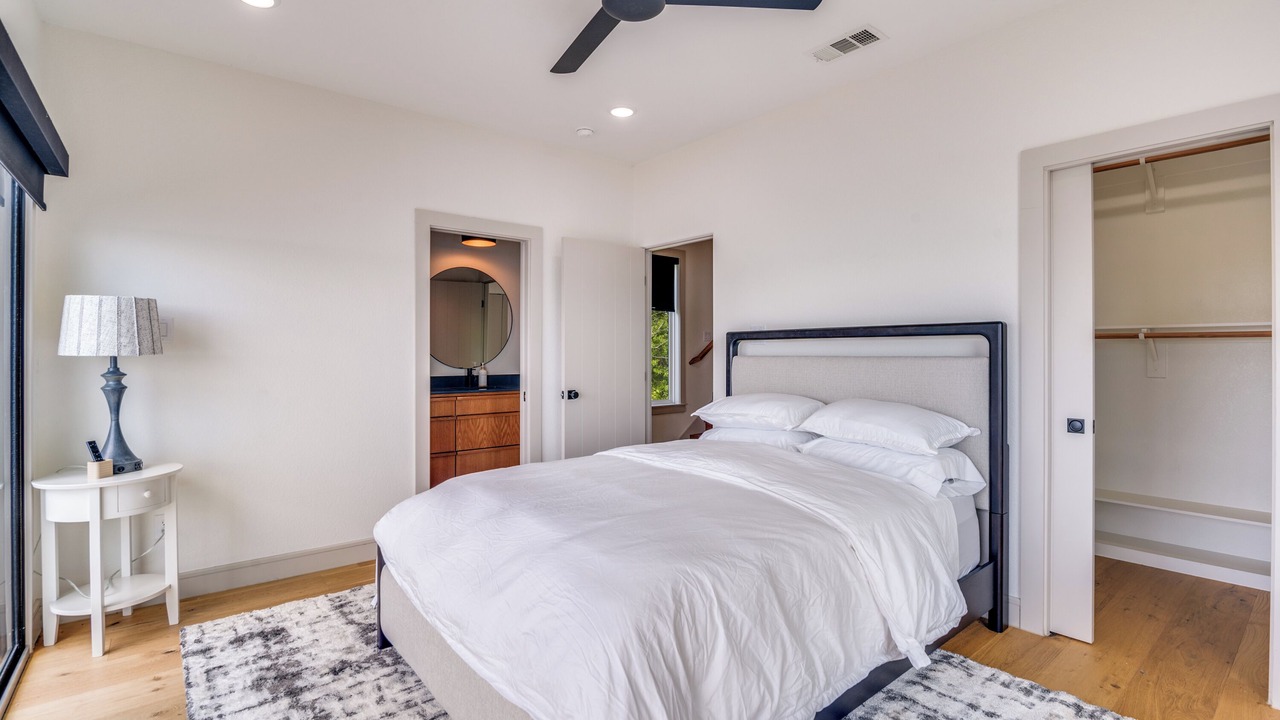 Photo of Bedroom in Caney City