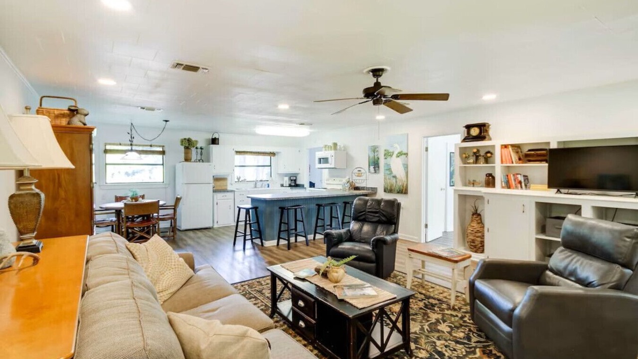 Photo of Livingroom in McComb