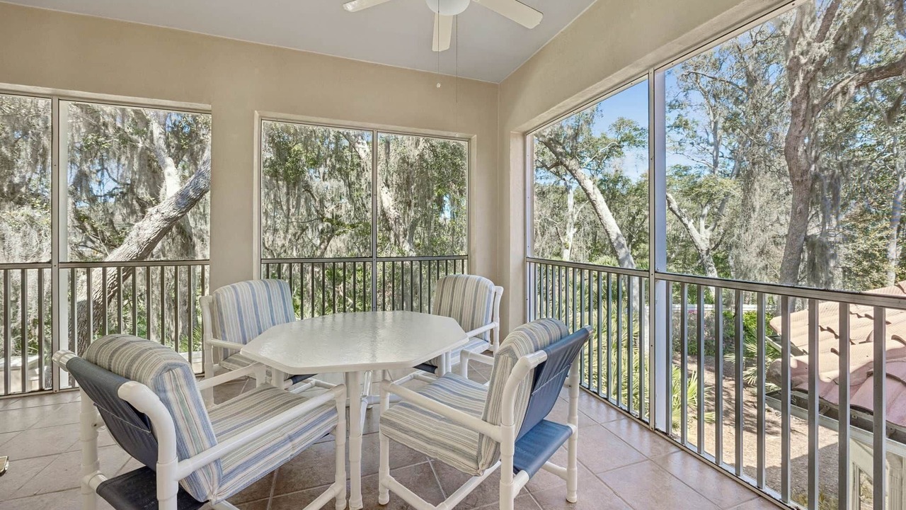 Photo of Patio Balcony in American Beach