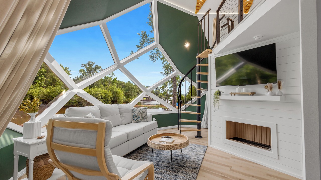 Photo of Livingroom in Mineola