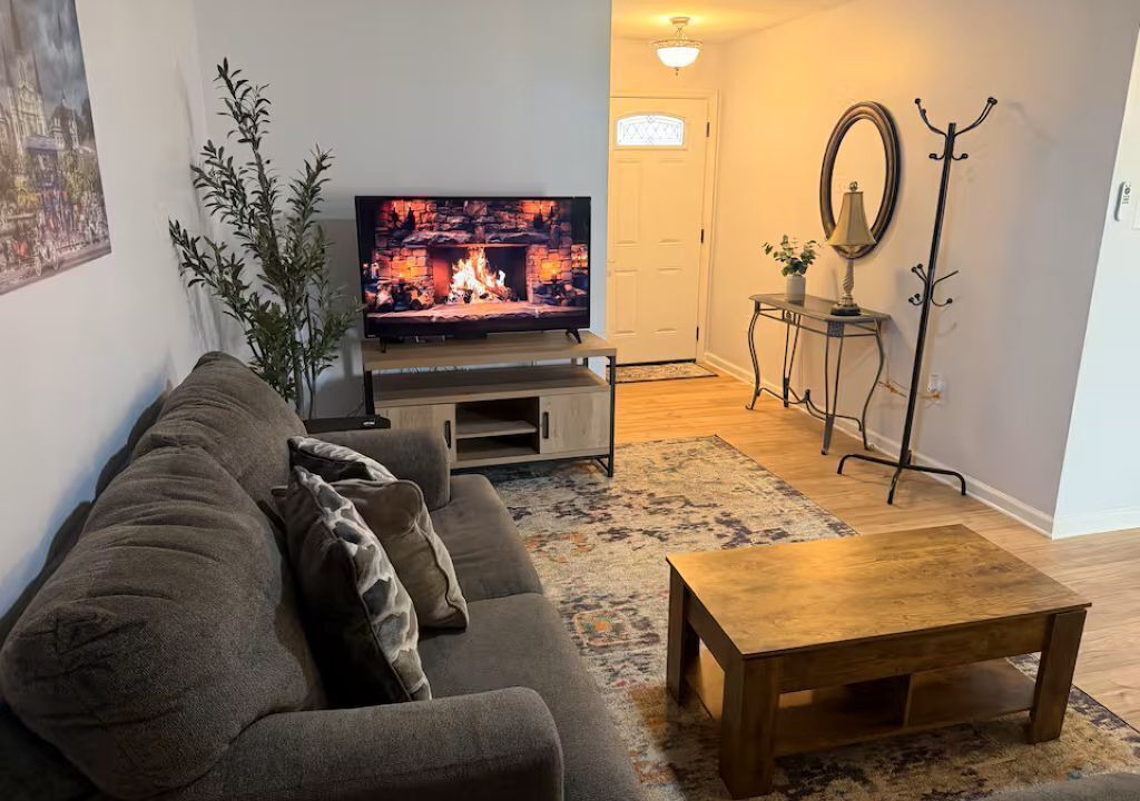 Photo of Livingroom in Slidell