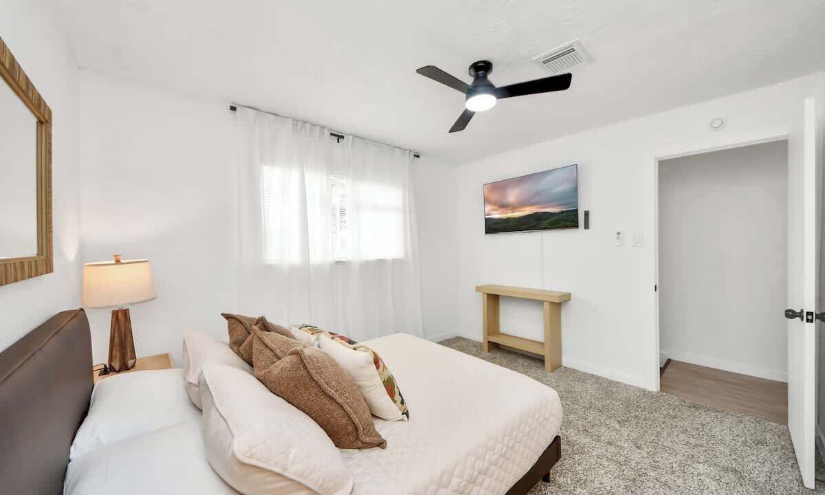 Photo of Bedroom in La Porte