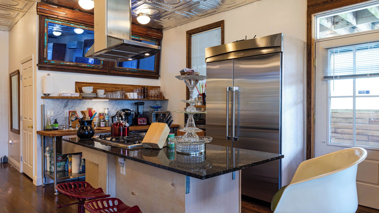 Photo of Kitchen in Mid-City