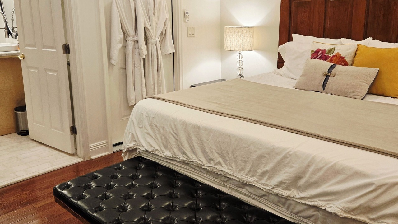 Photo of Bedroom in Mid-City