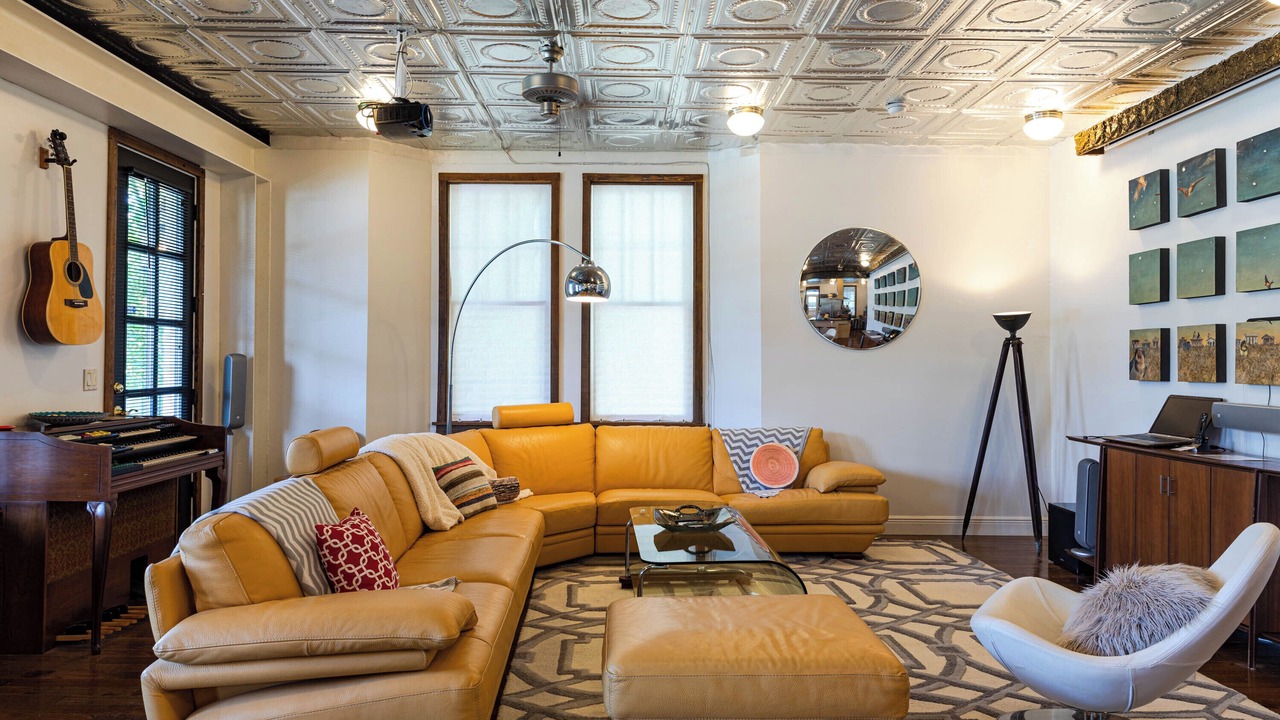 Photo of Livingroom in Mid-City