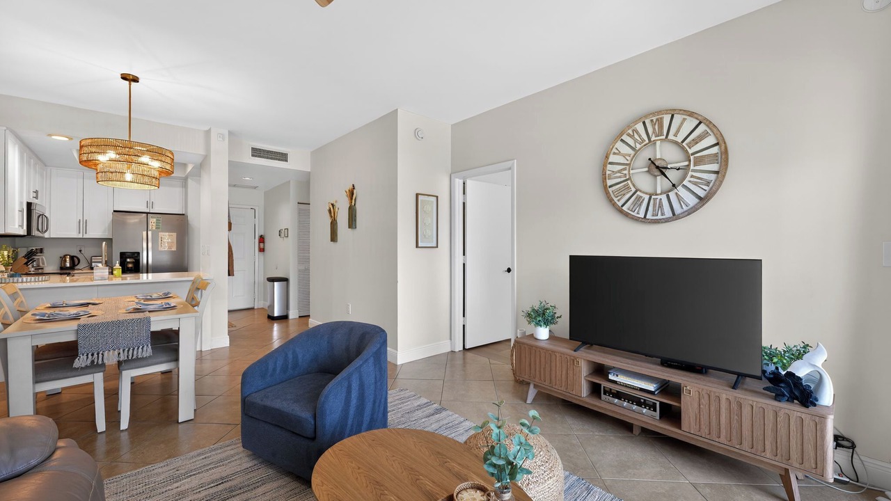 Photo of Livingroom in Central Naples