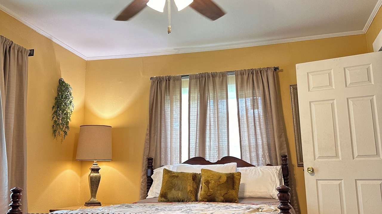 Photo of Bedroom in Pine Bluff