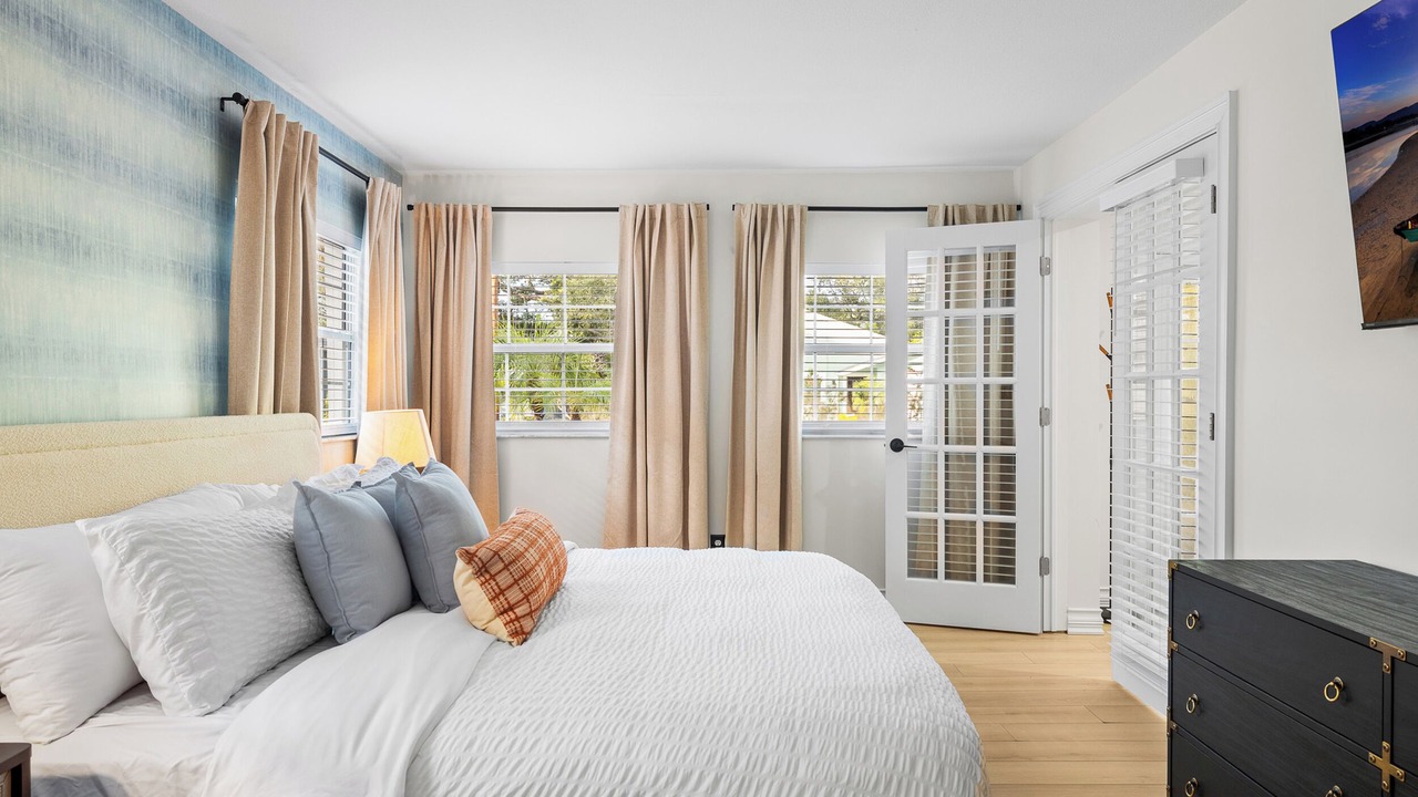 Photo of Bedroom in Ballast Point