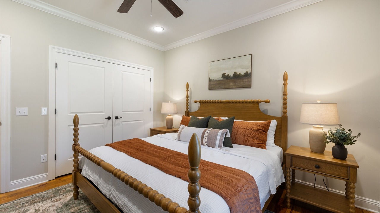 Photo of Bedroom in Laurel